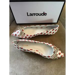 NWB LARROUDÉ STRAWBERRY “LEE” FLATS WITH CRYSTAL BOW DETAIL; SIZE 10. LIMITED!